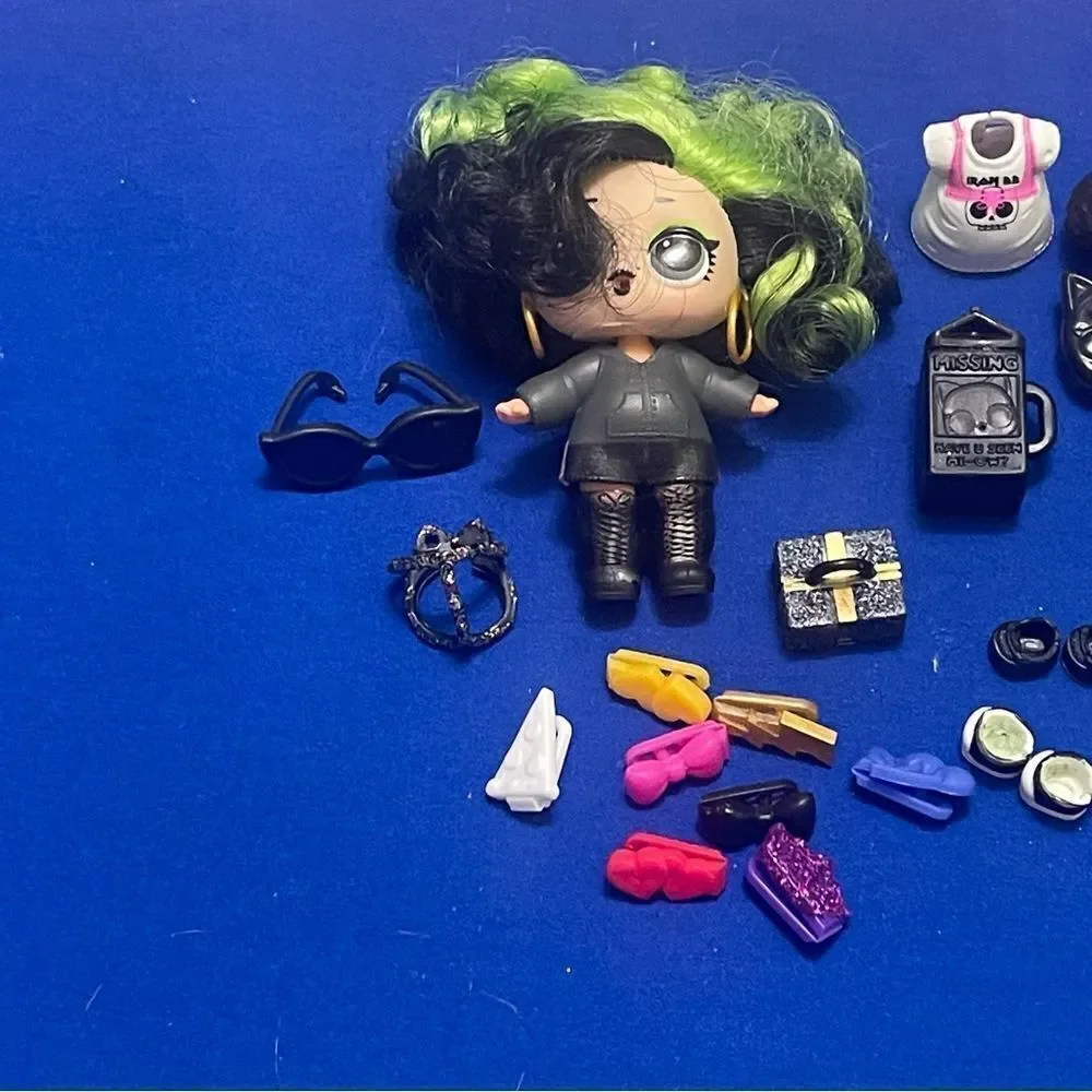 Lol surprise mini doll